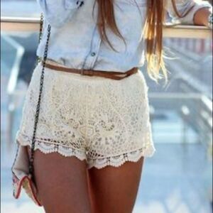 ✨HP✨BLU PEPPER Crochet Womens Shorts✨